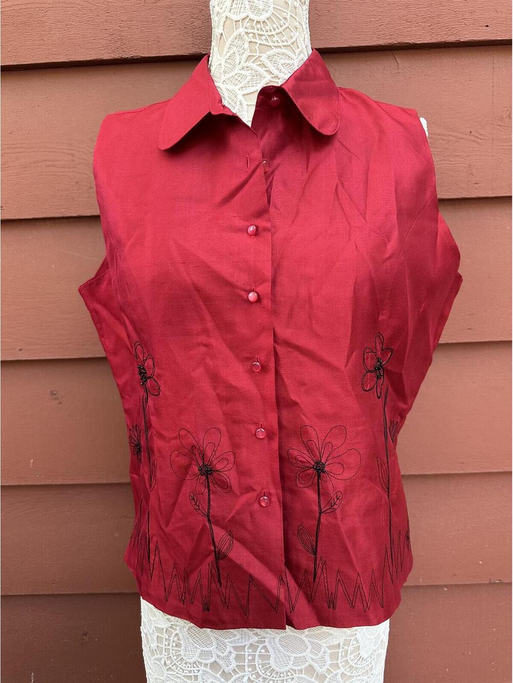 Silkland Red Silk Sleeveless Button Front Vest Blouse with Floral Embroidery Y2K